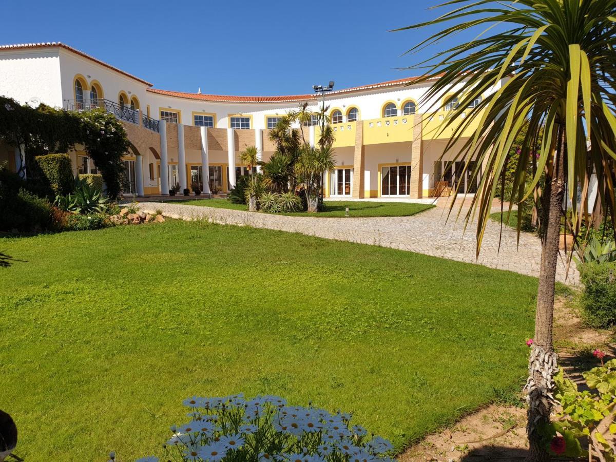Hotel Club House Cvl Luz Exteriér fotografie